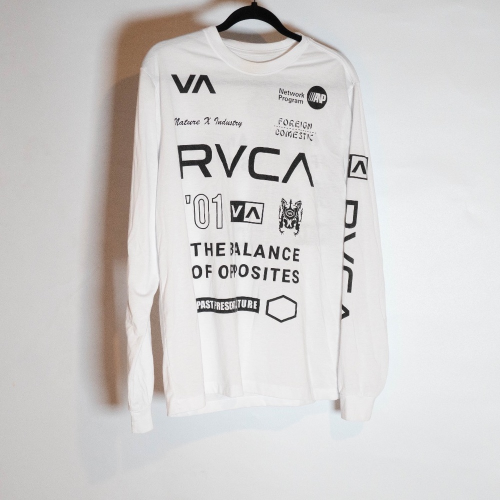 RVCA All Brand Long Sleeve Workout Shirt Medium DEADSTOCK